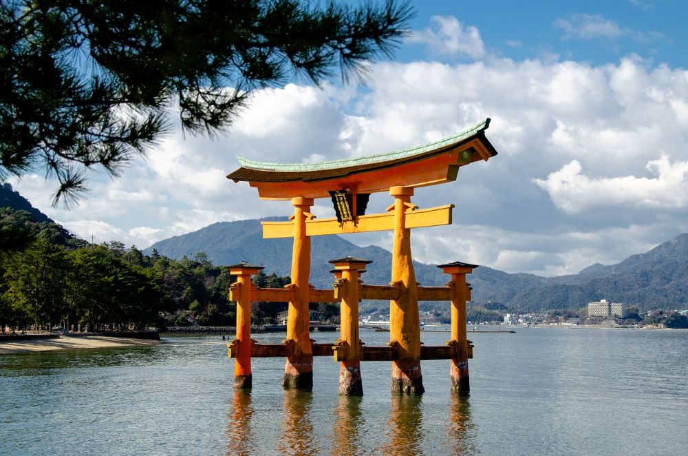 Itsukushima-jinja