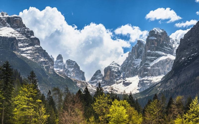 dolomity
